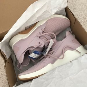 Reebok Pink Sneakers